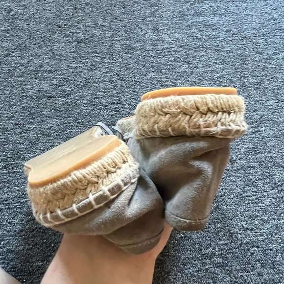 Diane Von Furstenberg Gray Cadah Fringe Espadrilles, size 39 - Picture 7 of 8